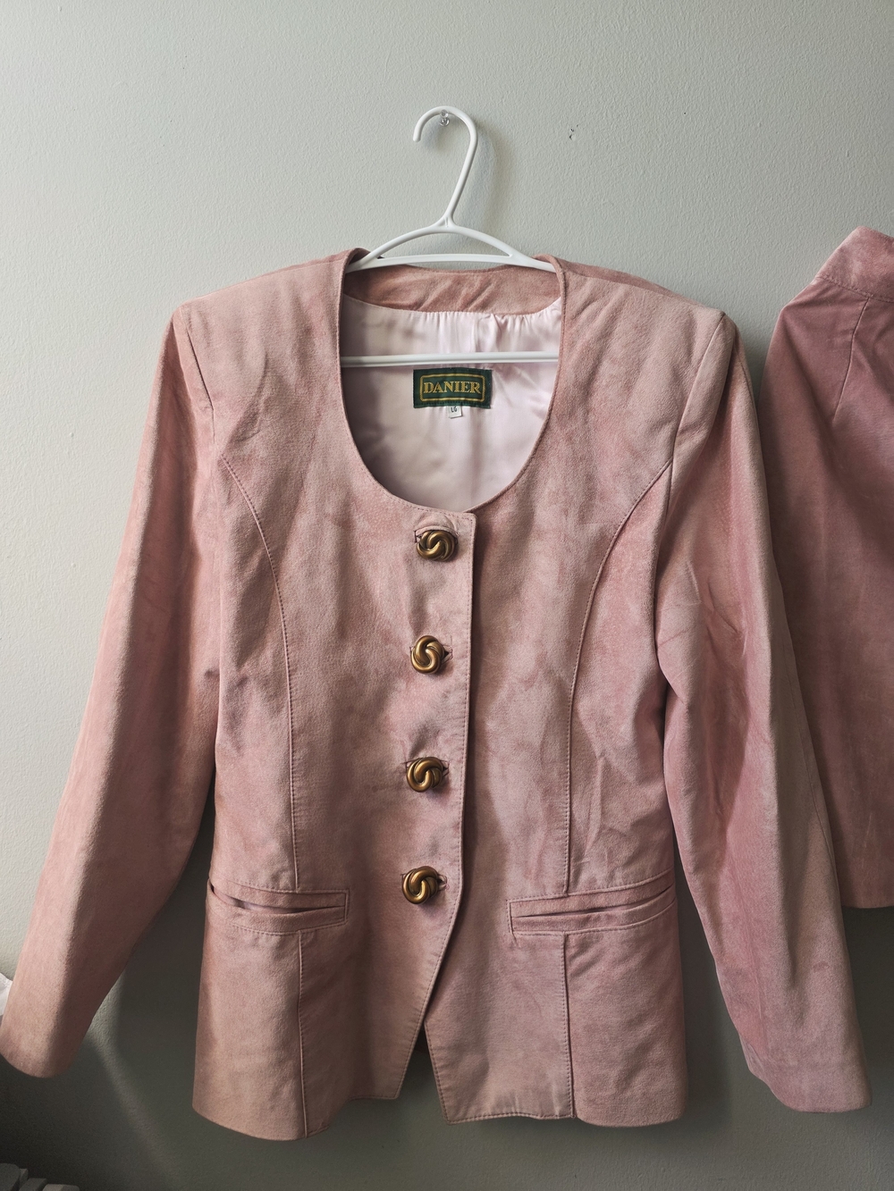 Danier Geniun Leather Vintage Blazer & Skirt Set - Dusty Pink Suede - Picture 2 of 12